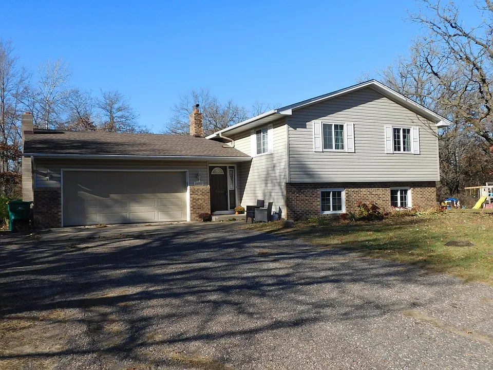 20352 Walden Boulevard NW, Oak Grove MN 55011