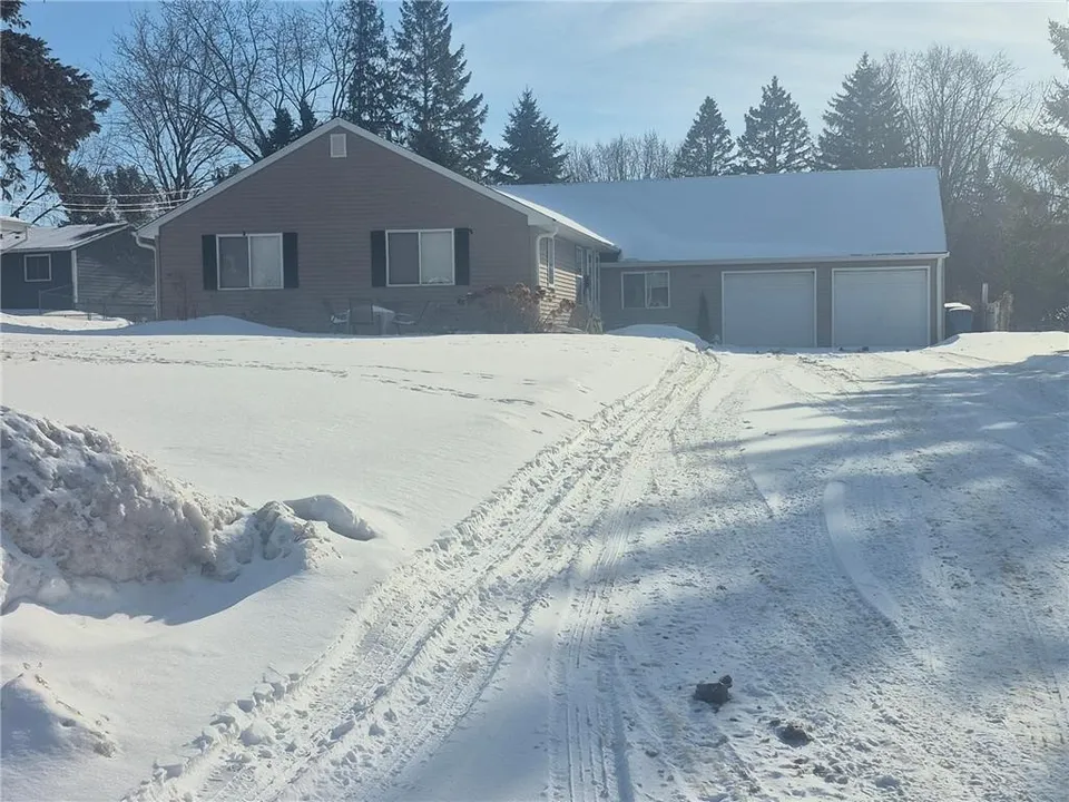 1620 Stillwater St, White Bear Township, MN 55110